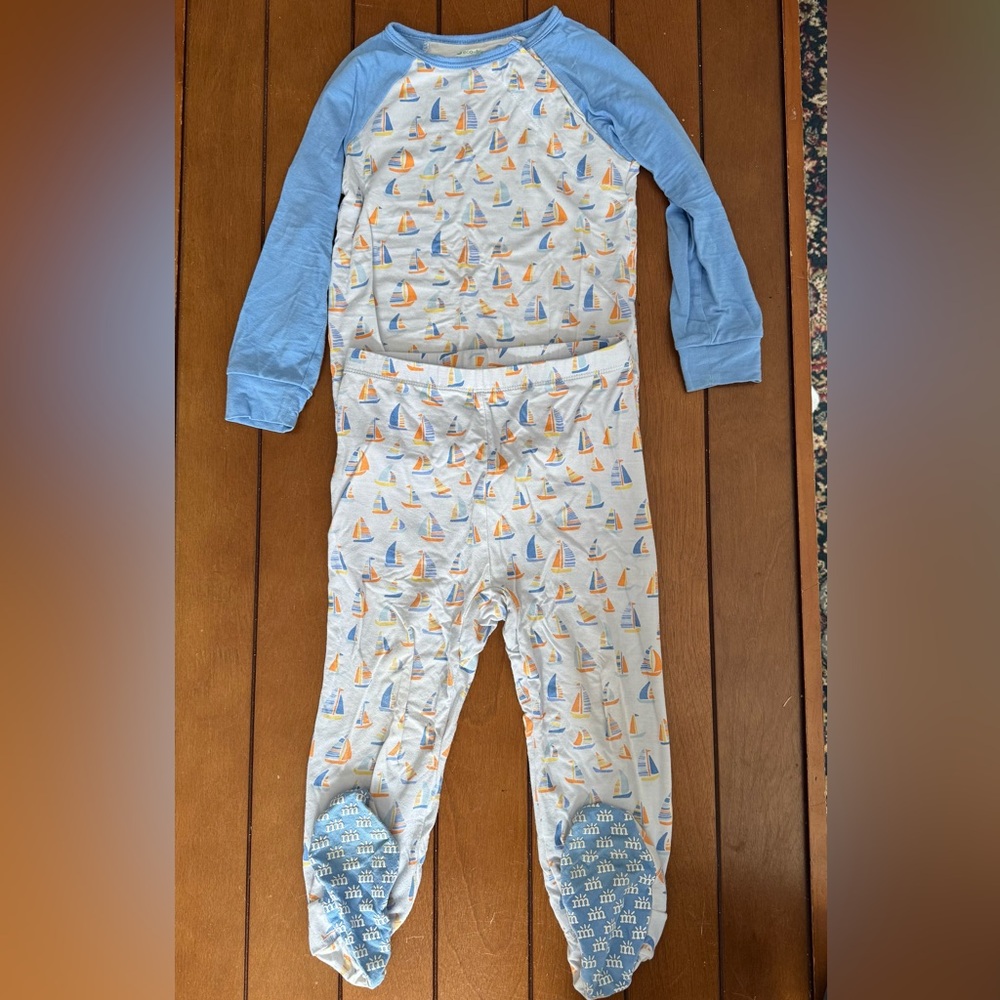 Sailboat Print Pajama Set - Magnetic Me